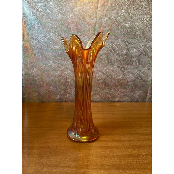 Fenton Boggy bayou 10” tall swing marigold and iridescent carnival glass vase - Picture 1 of 10